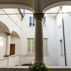 Lo Specchio , Parme Italie