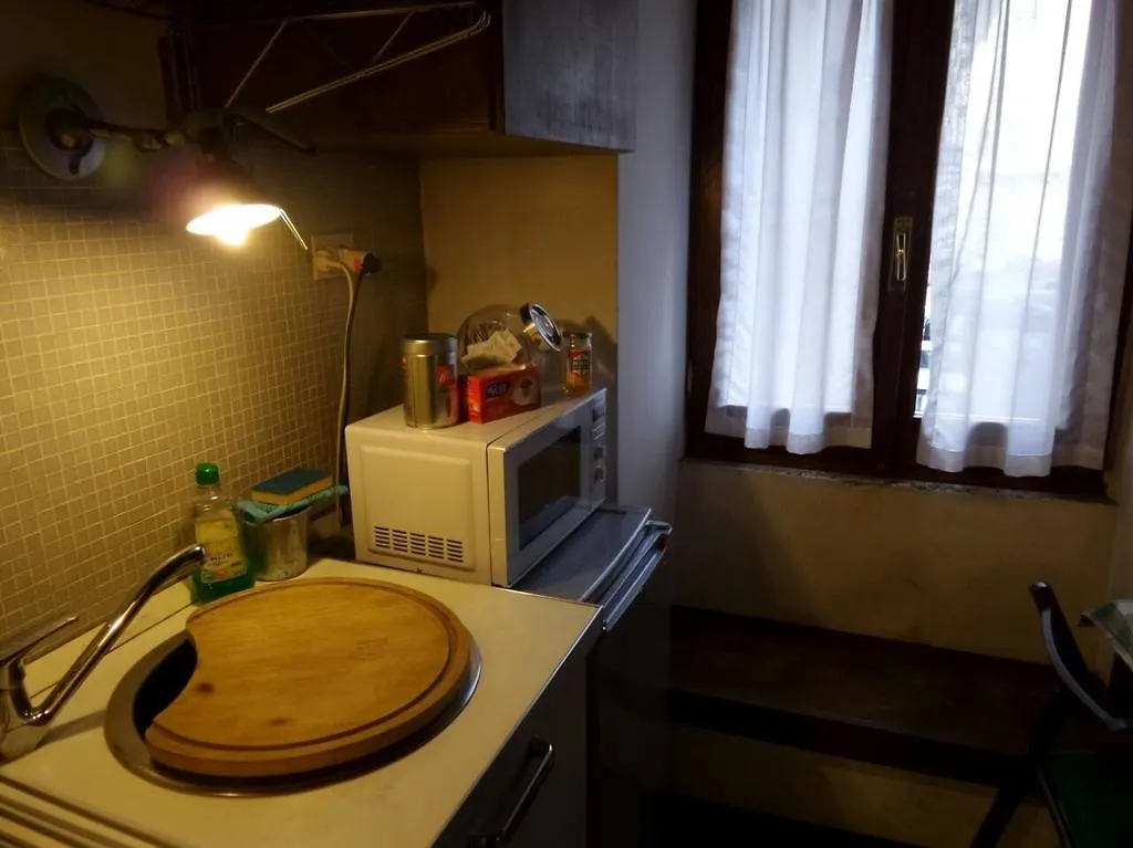 Apartment Casa Vacanze Little Queen Rome Italy