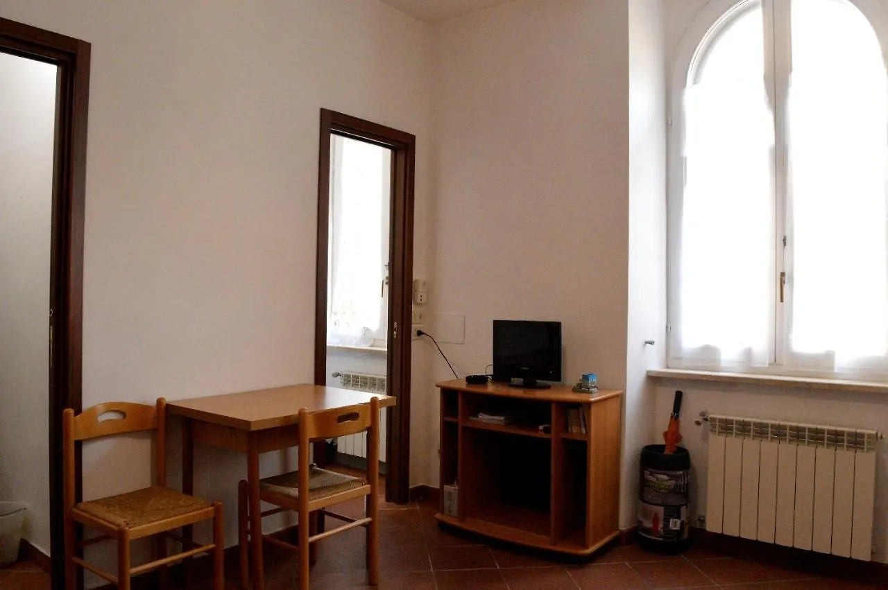 Apartment Casa Vacanze Little Queen Rome