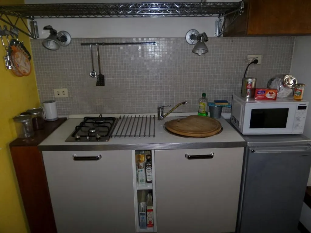 Casa Vacanze Little Queen Rome Italy